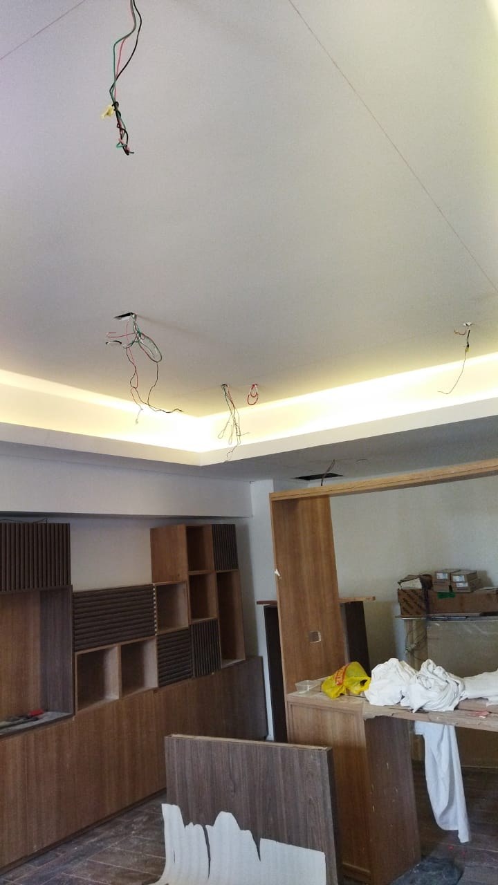 Ceiling with cove lighting and electrical points at Four Points by Sheraton, Lagos